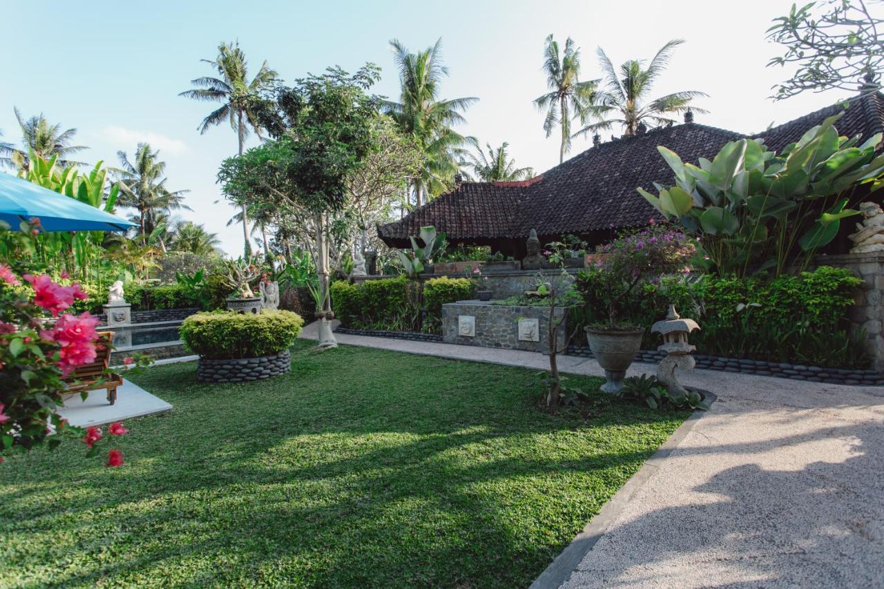Kishi-Kishi Artvilla Blahbatu Ngoại thất bức ảnh