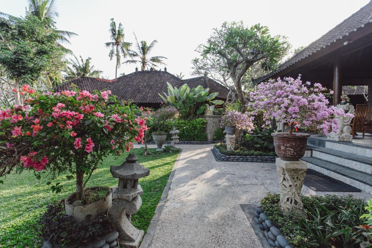 Kishi-Kishi Artvilla Blahbatu Ngoại thất bức ảnh