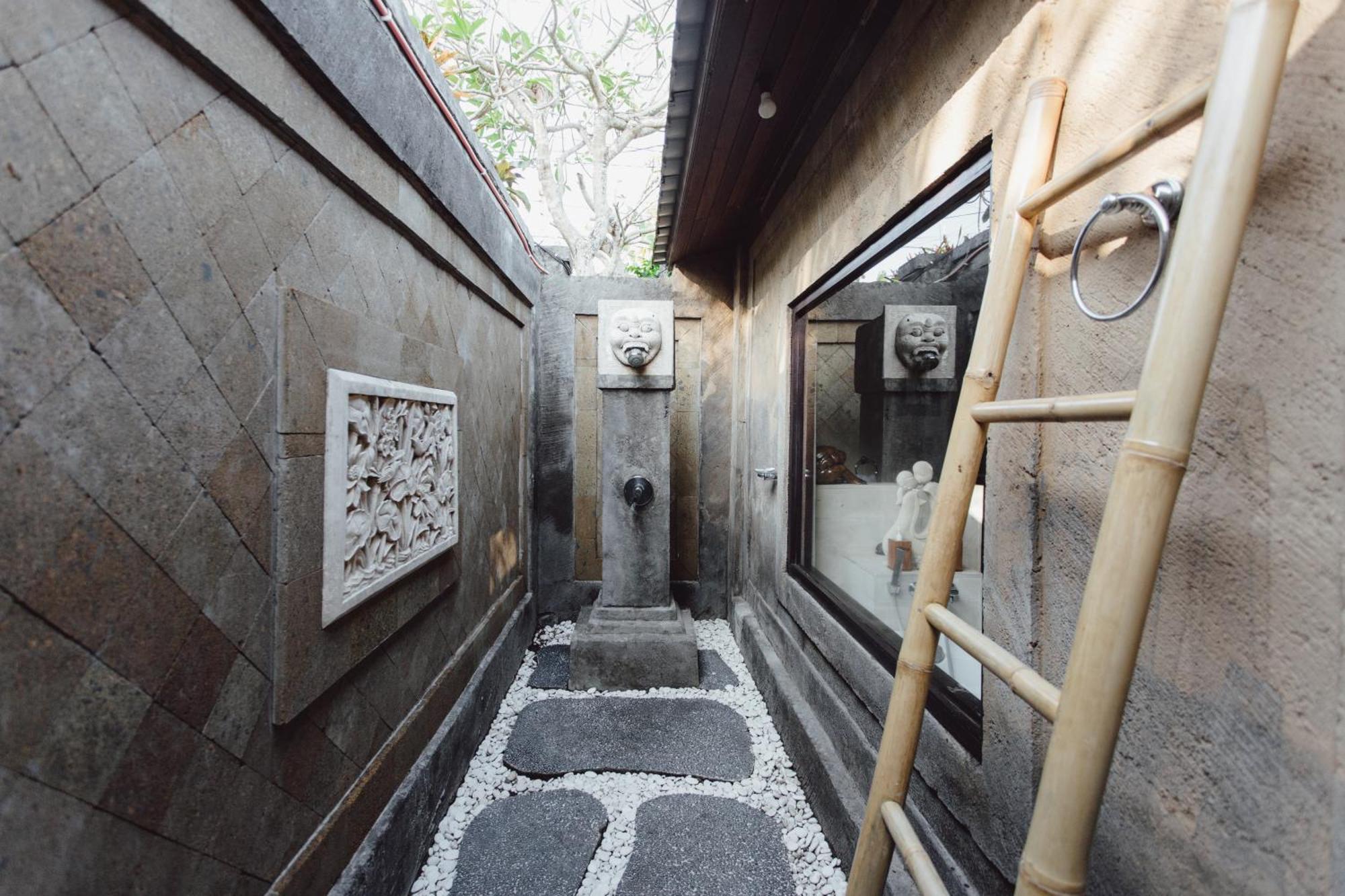 Kishi-Kishi Artvilla Blahbatu Ngoại thất bức ảnh