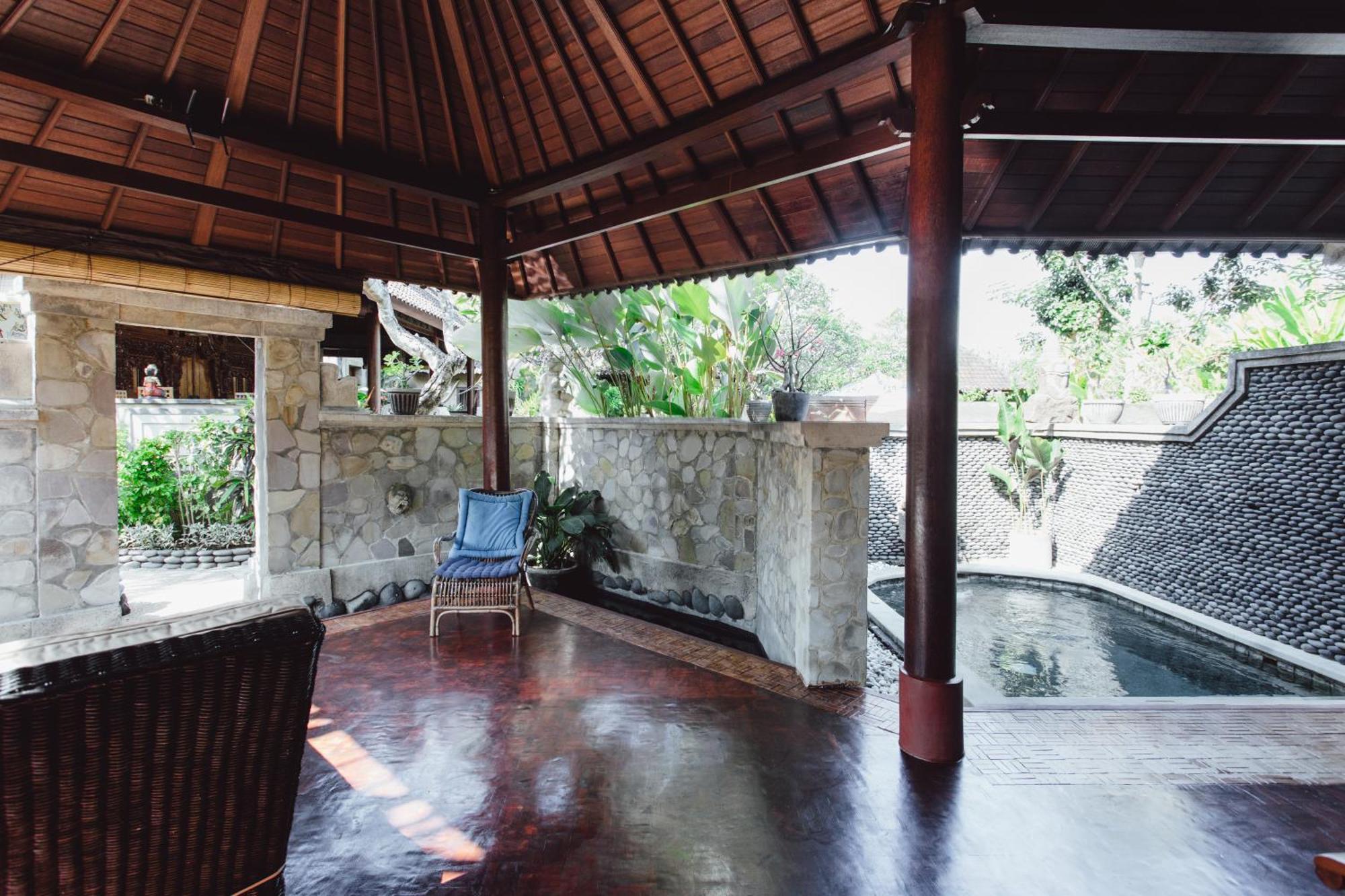 Kishi-Kishi Artvilla Blahbatu Ngoại thất bức ảnh